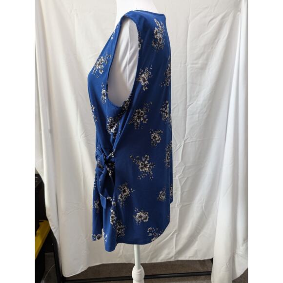 Elle Women's Size Large Blue Sleeveless Blouse Shell Camisole Tank Top Shirt EUC - Picture 4 of 13